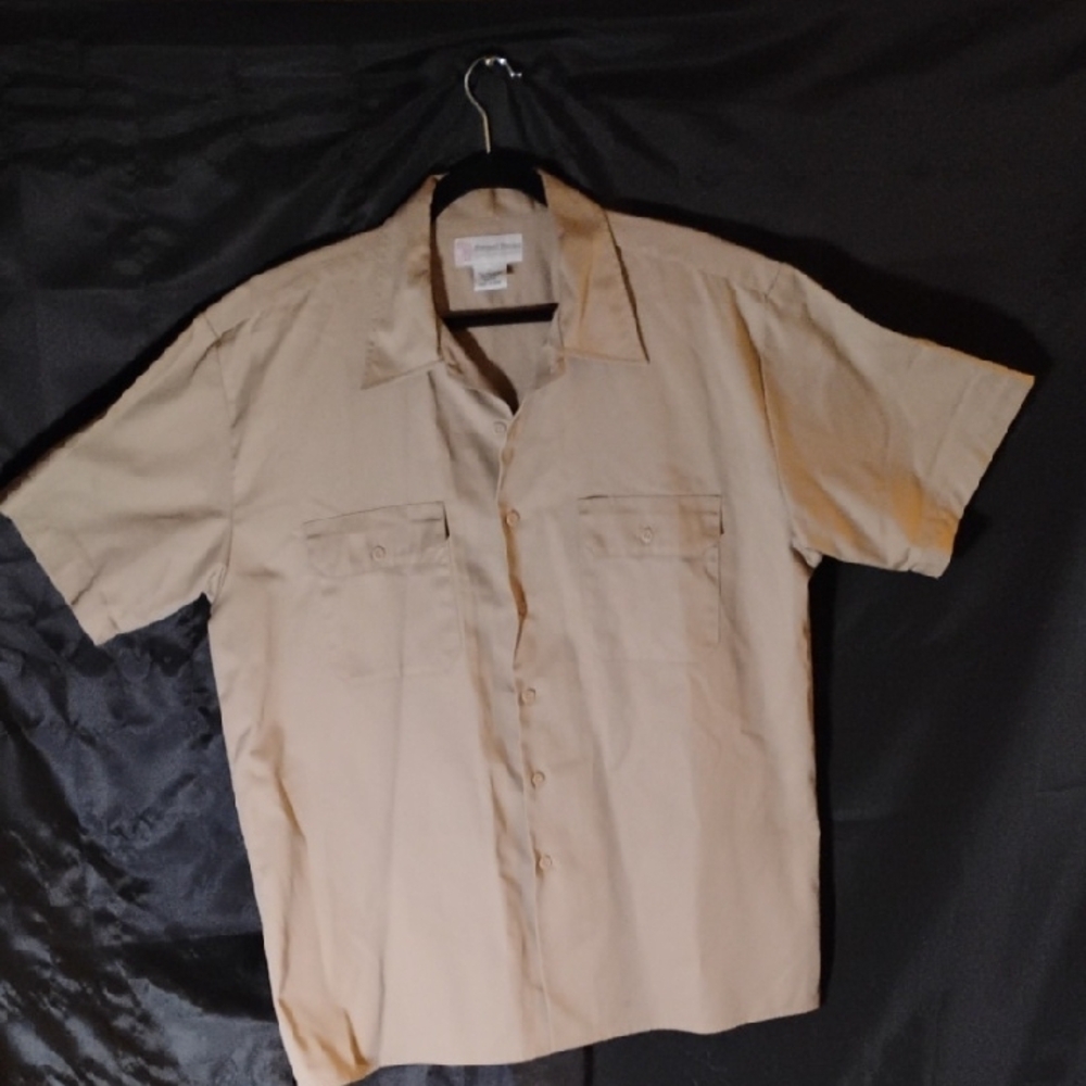 Men's Tan Short Sleeve Shirt